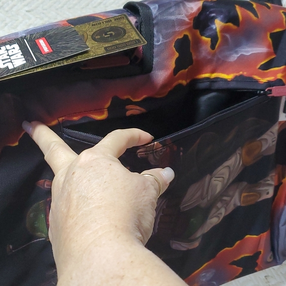 SPRAYGROUND. STAR WARS BOBA FETT BLOWOUT SHARK BACKPACK - Picture 14 of 16